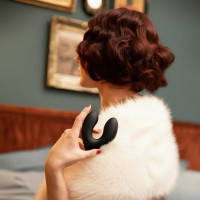 Вібратор Rosy Gold – Wearable Vibrator with Luxury Charging Case – Black — Просмотреть изображение 3
