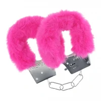 Наручники Classic Fluffy Handcuffs Pink — фото 3