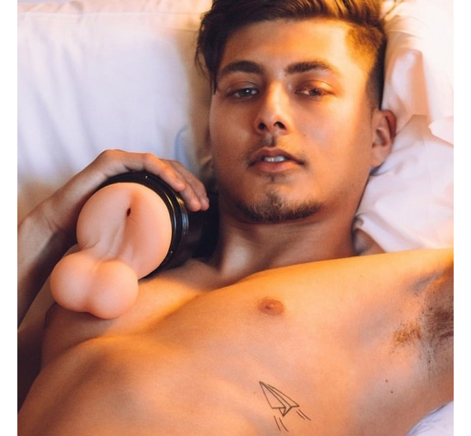 Мастурбатор анус с мошонкой, из киберкожи Fleshlight Light FleshSack, бежевый