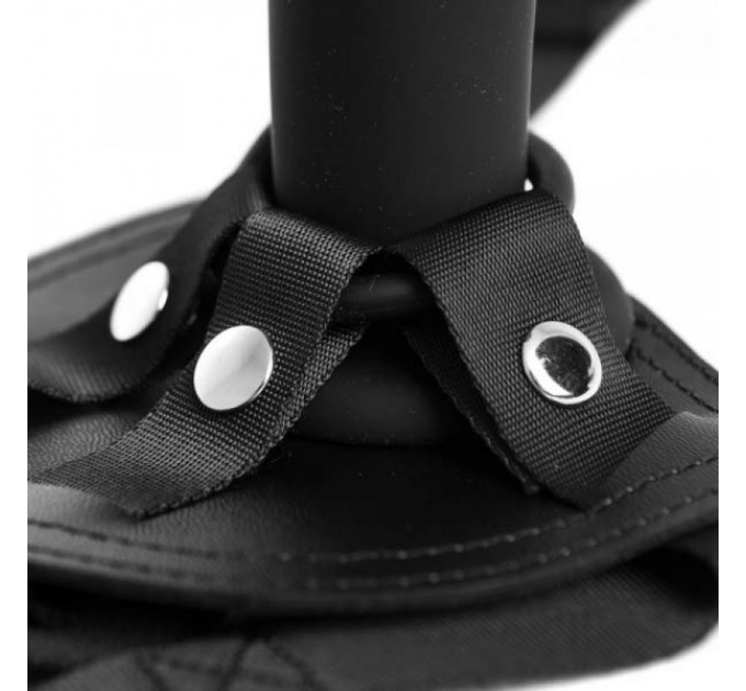 Страпон нереалістичний на трусиках Chisa R.G.B Sex Harness, з кільцевим кріпленням, чорний