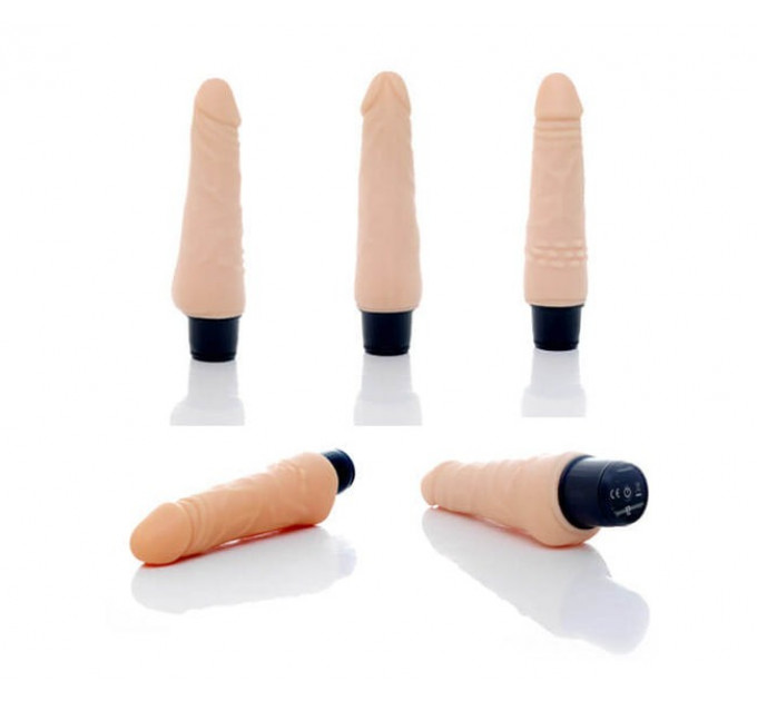 Вибромассажер реалистик с мультискоростной вибрацией Flexible Cyberskin Big Vibe Flesh 24,8 cm