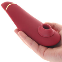 Безконтактний вакуумний кліторальний стимулятор Womanizer Premium 2 бордовий