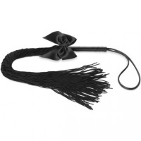Плетка Bijoux Indiscrets - Lilly - Fringe whip украшена шнуром и бантиком