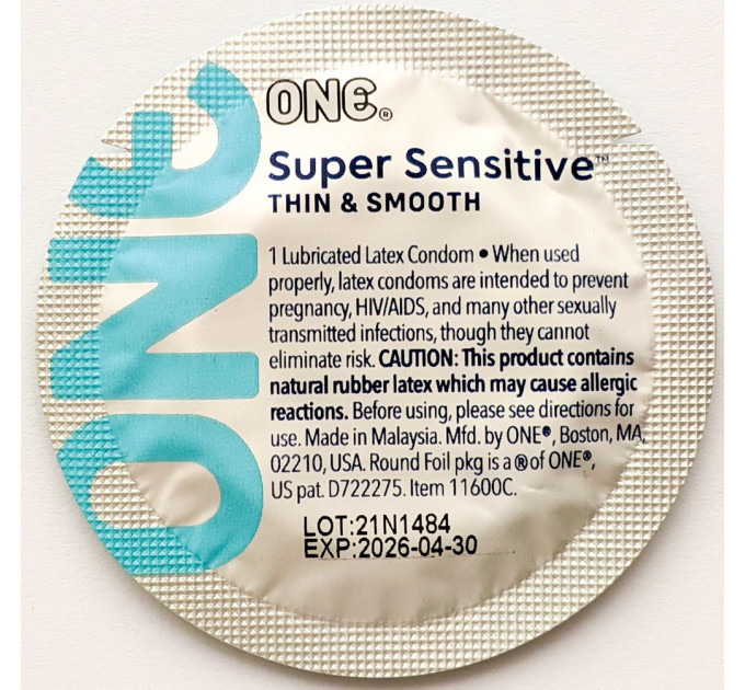 Набор гладких ультратонких презервативов ONE Super Sensitive 100 шт