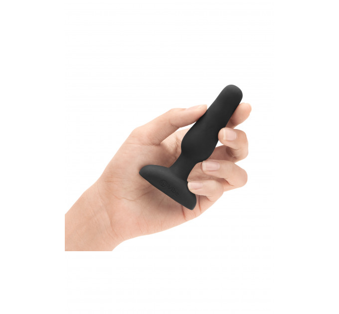 Анальная пробка с вибрацией и пультом B-Vibe Novice Plug, черная