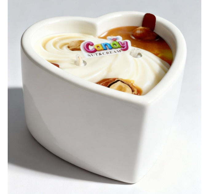 Масажна свічка з ароматом горіхового крему Candy Nut Cream у формі серця, 70 мл