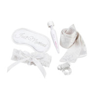 Набор для новобрачных Bodywand Honeymoon Gift Set из 5 предметов, белый