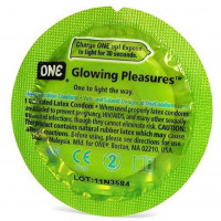 Набор презервативов One Glowiing Pleasures светящихся в темноте (цена за 5 шт.) Набор презервативов One Glowiing Pleasures светящихся в темноте (цена за 5 шт.)