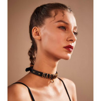 Чокер з написом KITTY від UPKO з італійської шкіри, чорний із золотою фурнітурою
