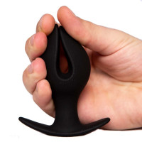 Анальна пробка з пелюстками "Лотос" Chisa Black Mont чорна, M