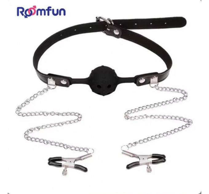 Кляп-кулька з отворами Roomfun та затискачами для сосків, чорний