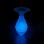 Люминесцентная анальная пробка UNIVIBE, силиконовая с шариком внутри, голубая, 9.6 х 4 см Люминесцентная анальная пробка UNIVIBE, силиконовая с шариком внутри, голубая, 9.6 х 4 см