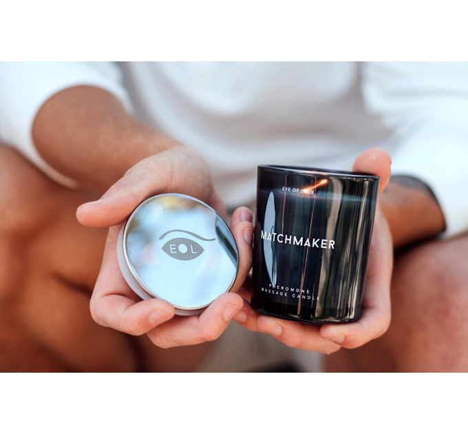 Массажная свеча с феромонами Eye Of Love Matchmaker Black Diamond в стакане, черная