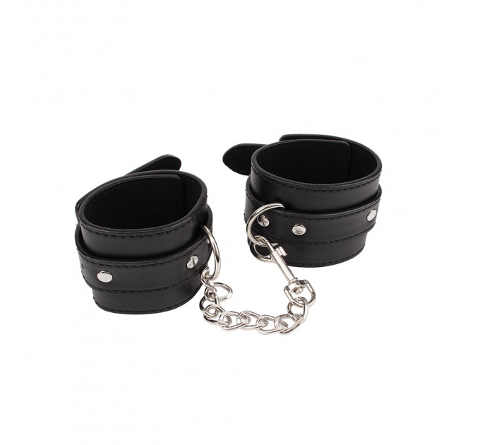Набор для БДСМ маска и наручники Chisa Behave Luxury Fetish черный