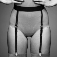 Пояс для чулок Bijoux Indiscrets MAZE, из экокожи, черный, One Size