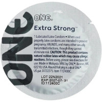 Презерватив латексный с утолщенными стенками One Extra Strong с разным дизайном, 1 шт.