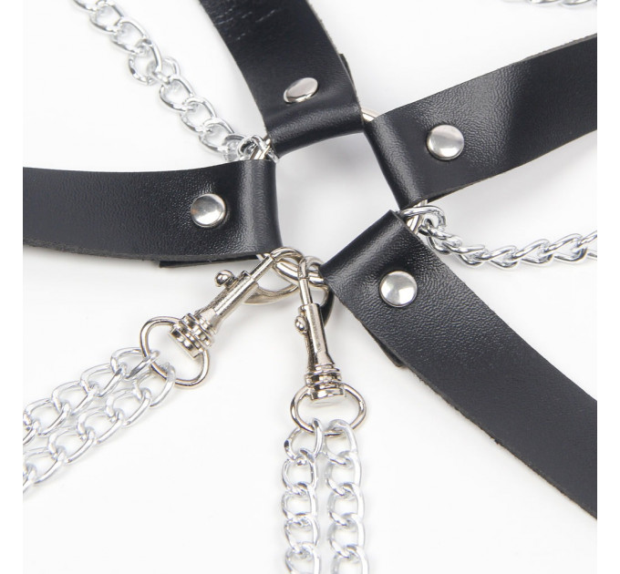 Портупея на груди Star Night зі штучної шкіри з ланцюжками, чорна, One Size