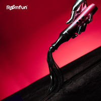 Флоггер-электрошокер Roomfun с электрическим током, градиент