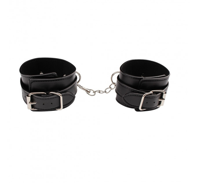 Наручники классические Chisa Behave Luxury Fetish из кожзама, черный