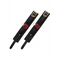 Поножі на щиколотку чорні Taboom Wild Roses Ankle Cuffs з декоративними червоними трояндами