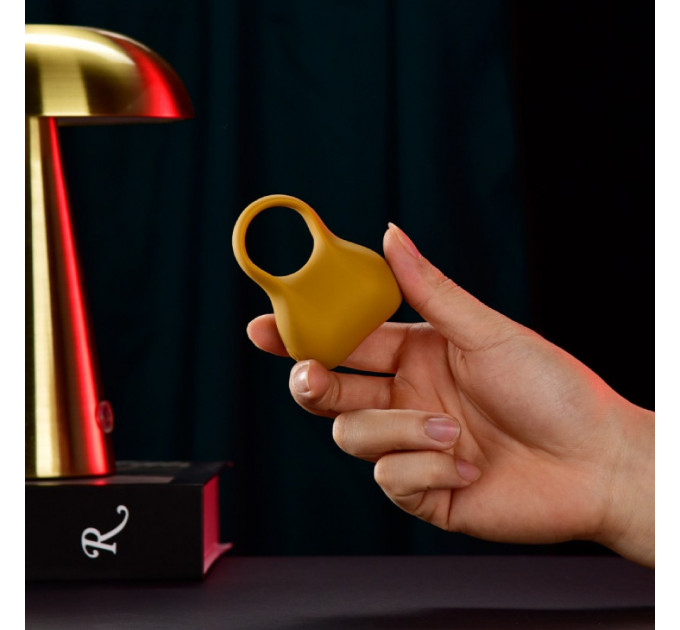 Эрекционное виброкольцо Sweet Em Silky Ring с пультом, желтое, 7.6 х 5.7 см