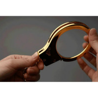 Наручники металлические позолоченные массивные Lockink