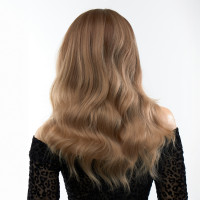 Перука довга хвиляста з чубчиком Fetish Hair омбре русявий, 50 см